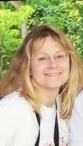 Ellen Emmert's Instagram, Twitter & Facebook