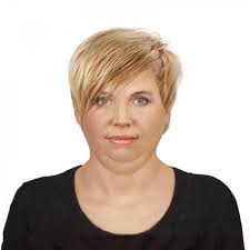 Schreibe einen kommentar antworten abbrechen. Kurzhaarfrisuren 2020 Frauen Ab 50 Mit Brille Rundes Gesicht