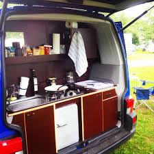 Kleine Kuche Grosses Essen Campervan Bulli T4 Camping Van Campingkuche Minikuche Urlaub Roadtrip Vw Vwbus Vwt4 Liquor Cabinet Home Decor Decor