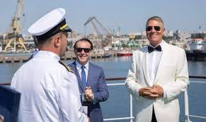 Navy, which traces its roots back to the early days of the american revolution. Oqi7y0frhmrexm