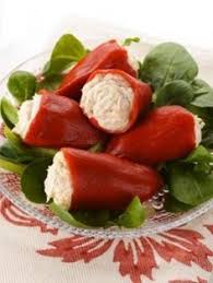 Mini Poivrons Farcis Au Chevre Et Au Thon Recette Recette Poivrons Farcis Recettes De Cuisine