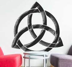 Naklejka Scienna Triquetra Celtycka Tenstickers A triquetra symbol is sometimes interlaced with a circle. naklejka na sciane triquetra celtycka