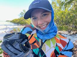 Our annual Spring Break Service Trip is a Redhawk tradition that's all  about giving back and making a difference. This year, LRU students are in  Florida, helping with environmental cleanup and supporting