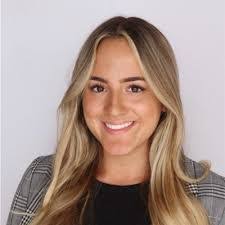 Brianna Burg's Instagram, Twitter & Facebook