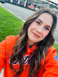 Port Huron Police are investigating a triple shooting at the Glenview  Garden Apartments. A 17-year old was killed. His 13 and 12-year old  siblings are in critical condition. Police tell us the