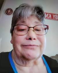 Lisa Kolb's Instagram, Twitter & Facebook