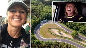 Tributes have flooded in for german racing driver sabine schmitz, who has died at the age of 51. Top Gear Star Und Rennfahrerin Sabine Schmitz Krebs Mit Voller Wucht Zuruck Stars