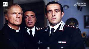 Adesso puoi guardare don matteo in streaming su rai play gratuitamente con avvisi pubblicitari. Don Matteo 13 Flavio Insinna Pronto Ad Un Clamoroso Ritorno Nel Cast Play4movie