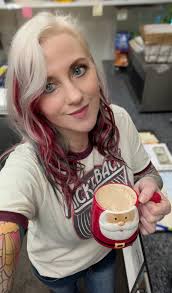 Christmas hair color ideas for festive fun