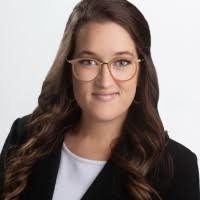 Elizabeth Tincher's Instagram, Twitter & Facebook