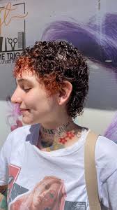 Rizos ➰💖, Cambio realizado para Josepha, la cual se hizo este cambio para  celebrar su primer aniversario ✨ Ella se fue feliz con el resultado 💖,  ¿qué opinamos de este look? 🔥 , #permanente #rizos ...