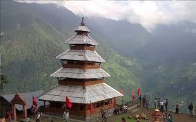 The Manu Temple at Manali is the only temple dedicated to Sage Manu on earth! Some legends say that the present-day temple is where Manu Rishi meditated regularly. It is believed that