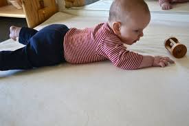 How We Montessori Otis 5 Months 5 Month Old Baby 5 Month Old Baby Activities Baby Development