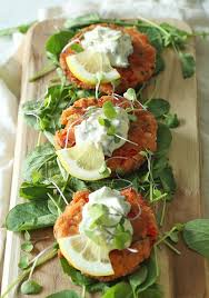 Homemade Salmon Cakes Recipe With Tartar Sauce Recipe Salmon Dishes Food Recipes Salmon Cakes