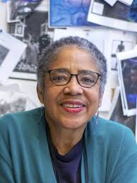 Barbara Earl's Instagram, Twitter & Facebook