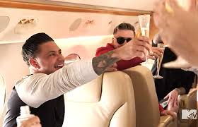 To venny, did you write the book or did you just pose with an avocado?. Double Shot At Love Finale Preview Pauly S Hair Check And Virtual Reunion Announcement Tv Shows Ace