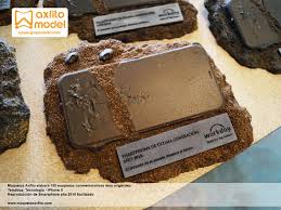 Maquetas Conmemorativas Maquetas En Madrid Placas Conmemorativas Smartphone Iphone X Fosil Objetos Fuera De Tiempo Grupo Axfi Maquetas Smartphone Iphone