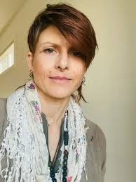 Linda Goehring's Instagram, Twitter & Facebook