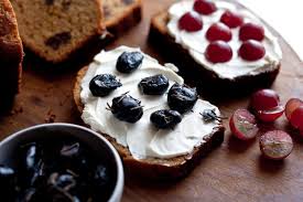 His father ran the catering side of castle howard stately home in yorkshire and, when he was only 12, james could boast that he'd cooked for the queen mother on her visit there. Date Honey And Walnut Loaf