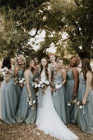 See the ten trendy wedding colors for spring summer 2020! Your Guide To The Best Spring Wedding Colors For 2020 Joy