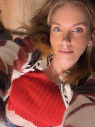 Molly John-Marie Harvey you got the job if you want it ;-) #livemusic  #singers #artists