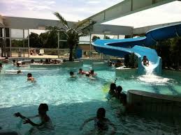 Centre Aquatique Val D Oreane Piscine A Dampierre En Burly Horaires Tarifs Avis Telephone Piscine Aquatique Piscine Municipale