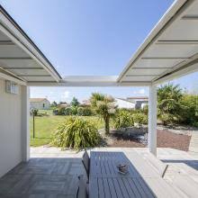 Maybe you would like to learn more about one of these? Prix Pergola Bioclimatique Quel Prix Pour Une Pergola Devis Et Tarif Akena
