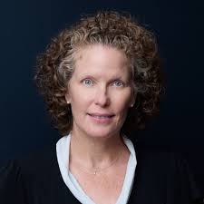 A senior session that's as bold as the future ahead. Whether it's your  first set of wheels, a favorite spot, or something that just feels like  you—let's tell your story in a