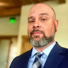 Arnie Ramirez's Instagram, Twitter & Facebook