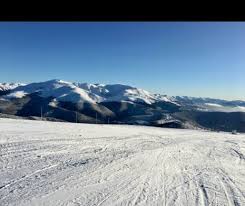 Cota maxima a soselei atinge 1550 m. Revelion La Muntele Mic StaÈ›iunea Cu Cea Mai LungÄƒ IarnÄƒ Din An Evenimentul Zilei