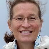 Fairy-wrens are more likely to help their closest friends but not  strangers, just like us humans