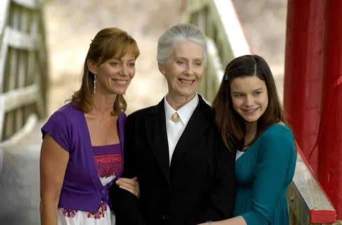 Review: Bed of Roses, season 1 - Old Ain't Dead