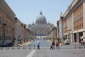 The vatican city state, also known as the vatican, became independent from italy with the lateran treaty (1929), and it is a distinct territory under full ownership. Vatican City 4 Essentials For Your Visits Erasmus Blog Vatican Holy See Vatican City
