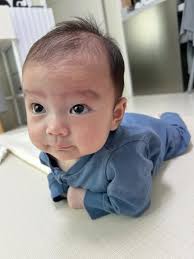 이 맛에 하는구나? 좀 귀엽네