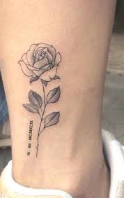Zarte Kleine Rose Tattoo Ideen Fur Knochel Vintage Realistische Leg Tat Ww Fur Ideen Kleine Knochel Leg In 2020 Little Rose Tattoos Small Rose Tattoo Rose Tattoo