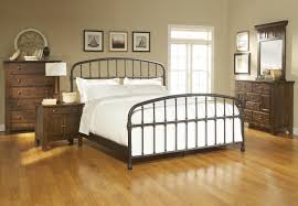Attic Heirlooms Metal Bed Broyhill Furniture Furniture Bed Furniture
