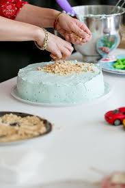 Heute zeige ich euch wie magisch der kuchen ist :drezept. Rennfahrer Torte Rasend Schnell Gemacht Auto Torte Auto Kuchen Kindergeburtstag Torte Kindergeburtstag Junge
