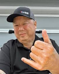 Trading in firesuits and leathers for tuxedos and gowns! Drivers walked the  red carpet at the annual #NHRAAwards Monday night at Pechanga Resort Casino!