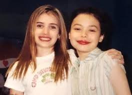 Of course, being the national treasure she is. Emma Roberts And Miranda Cosgrove S Nickelodeon Throwback Has Me Feeling Nostalgic Af