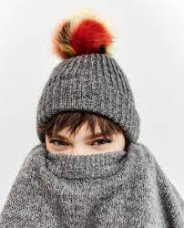 Upletova Cepice V Zebrovanem Vzoru S Bambulkou K Dispozici Ve Vice Barvach Knitted Hats Knitting Accessories Knitting