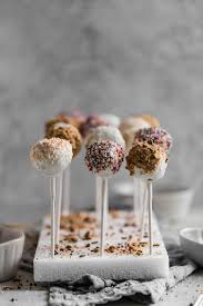 Celebrate with cake pops all year long with these festive recipes. Cake Pops Brown Eyed Baker