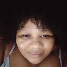 Jet Li's Frau kontrolliert seine 280 Millionen Dollar Fortune  Kampfsportlegende Jet Li enthüllte, dass seine Frau Nina Li, eine ehemalige  Miss Asia und pensionierte Schauspielerin, alle seine Finanzen verwaltet,  einschließlich seines 280