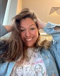 Danielle Bancroft's Instagram, Twitter & Facebook