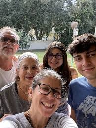 Michelle Gall's Instagram, Twitter & Facebook