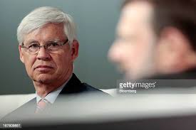 72点のRobert Engleの写真と高解像度写真