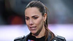 1 jahr und 2 monate, aug. Esther Sedlaczek Neue Sportschau Moderatorin Medien Sz De