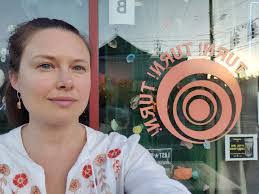 Rosalie Crowe's Instagram, Twitter & Facebook