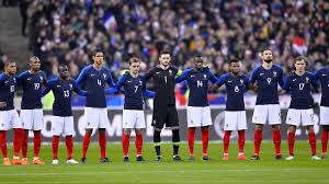 Placée dans le groupe c, l'équipe de france sera grande favorite pour la première place lors de la prochaine coupe du monde 2018. Les 23 Joueurs De L Equipe De France Selectionnes Pour La Coupe Du Monde 2018 Gq France