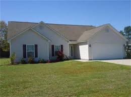 3 Bedroom 2 Bathroom Ranch Style Home For Sale In North Myrtle Beach 113 000 Northmyrtlebeach Rea Myrtle Beach Real Estate Ranch Style Home Condos For Sale