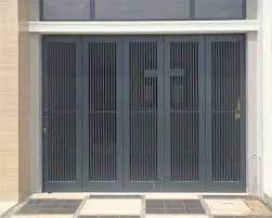 Pintu garasi besi adalah pintu yang pada umumnya terlihat dari depan rumah, untuk itu kami hadir untuk memenuhi kebutuhan tentang pintu garasi besi. Tips Memilih Desain Pintu Garasi Besi Pintu Garasi Ss Rel Pintu Garasi Wina Wina Ss